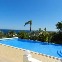 Вилла на первой линии моря/озера в Португалии, Албуфейра, 579 кв.м.