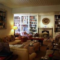 Вилла на второй линии моря/озера, в пригороде в Португалии, Лиссабон, 415 кв.м.