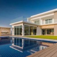 Villa at the first line of the sea / lake in Thailand