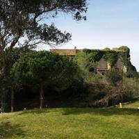 Дом на первой линии моря/озера в Испании, Каталония, Жирона, 1200 кв.м.