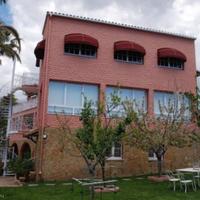 Вилла на первой линии моря/озера в Испании, Каталония, Жирона, 395 кв.м.