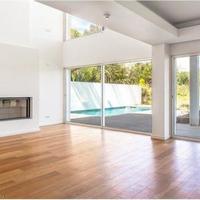 Villa at the second line of the sea / lake, in the suburbs in Portugal, Lisbon, 215 sq.m.