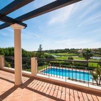 Вилла на второй линии моря/озера, в пригороде в Португалии, Албуфейра, 518 кв.м.