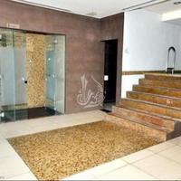 Shop in United Arab Emirates, Dubai, Ajman, 298 sq.m.