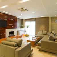 Дом на Кипре, Лимасол, 1050 кв.м.