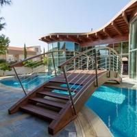 Дом на Кипре, Лимасол, 1050 кв.м.