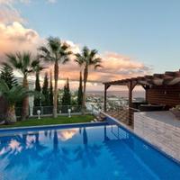 Дом на Кипре, Лимасол, 325 кв.м.