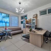 Дом на Кипре, Лимасол, 325 кв.м.