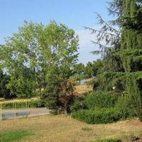 Земельный участок на второй линии моря/озера, в пригороде в Болгарии, Бургасская область, Елените