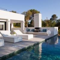 Villa in the suburbs in Spain, Catalunya, Girona, 546 sq.m.
