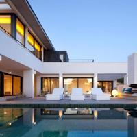 Villa in the suburbs in Spain, Catalunya, Girona, 546 sq.m.