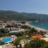 Apartment at the first line of the sea / lake, in the suburbs in Montenegro, Budva, 95 sq.m.