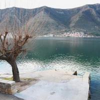 Villa at the first line of the sea / lake, in the suburbs in Montenegro, Kotor, 220 sq.m.