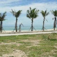 Земельный участок на первой линии моря/озера, в пригороде в Таиланде, Пхукет