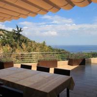 Дом на первой линии моря/озера в Испании, Каталония, Жирона, 340 кв.м.