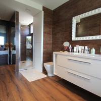 Дом на первой линии моря/озера в Испании, Каталония, Жирона, 340 кв.м.