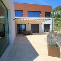 Дом на первой линии моря/озера в Испании, Каталония, Жирона, 340 кв.м.