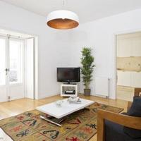 Apartment in the suburbs in Portugal, Lisbon, 90 sq.m.
