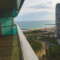 Квартира на первой линии моря/озера в Испании, Каталония, Барселона, 135 кв.м.