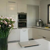 Вилла на первой линии моря/озера в Испании, Каталония, Жирона, 280 кв.м.