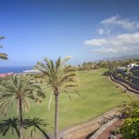 Apartment at the first line of the sea / lake in Spain, Canary Islands, Santa Cruz de Tenerife, 103 sq.m.