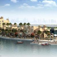 House in the city center, at the first line of the sea / lake in United Arab Emirates, Dubai, Ajman, 255 sq.m.