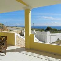 Вилла на первой линии моря/озера, в пригороде в Португалии, Албуфейра, 367 кв.м.