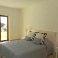 Вилла на первой линии моря/озера, в пригороде в Португалии, Албуфейра, 367 кв.м.