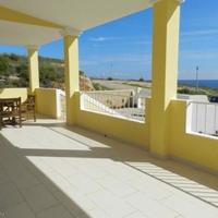 Вилла на первой линии моря/озера, в пригороде в Португалии, Албуфейра, 367 кв.м.