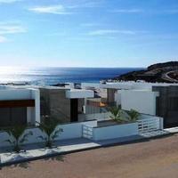 Вилла на первой линии моря/озера, в пригороде в Португалии, Албуфейра, 600 кв.м.