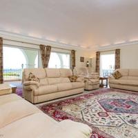 Вилла на первой линии моря/озера, в пригороде в Португалии, Албуфейра, 358 кв.м.