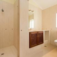 Вилла на первой линии моря/озера, в пригороде в Португалии, Албуфейра, 358 кв.м.