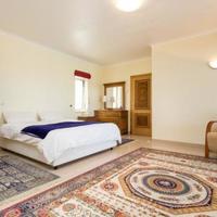 Вилла на первой линии моря/озера, в пригороде в Португалии, Албуфейра, 358 кв.м.