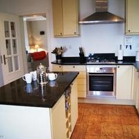 Вилла на второй линии моря/озера, в пригороде в Португалии, Албуфейра, 347 кв.м.