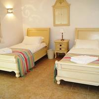 Вилла на второй линии моря/озера, в пригороде в Португалии, Албуфейра, 347 кв.м.