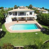 Вилла на второй линии моря/озера, в пригороде в Португалии, Албуфейра, 347 кв.м.