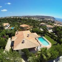 Вилла на второй линии моря/озера, в пригороде в Португалии, Албуфейра, 347 кв.м.