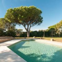 Villa in Spain, Catalunya, Girona, 603 sq.m.