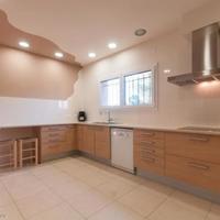 Villa in Spain, Catalunya, Girona, 603 sq.m.