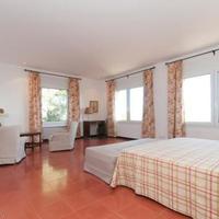 Villa in Spain, Catalunya, Girona, 603 sq.m.