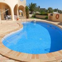 Вилла на второй линии моря/озера, в пригороде в Португалии, Албуфейра, 450 кв.м.