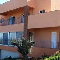 Вилла на второй линии моря/озера, в пригороде в Португалии, Албуфейра, 338 кв.м.