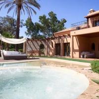 Вилла на второй линии моря/озера, в пригороде в Португалии, Албуфейра, 529 кв.м.