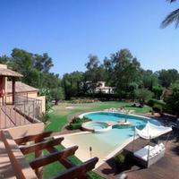 Вилла на второй линии моря/озера, в пригороде в Португалии, Албуфейра, 529 кв.м.