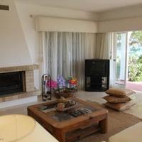 Вилла на второй линии моря/озера, в пригороде в Португалии, Албуфейра, 231 кв.м.