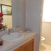 Вилла на второй линии моря/озера, в пригороде в Португалии, Албуфейра, 330 кв.м.