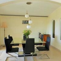 Вилла на второй линии моря/озера, в пригороде в Португалии, Албуфейра, 341 кв.м.