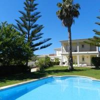 Villa at the second line of the sea / lake, in the suburbs in Portugal, Albufeira, 417 sq.m.