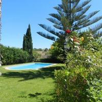 Villa at the second line of the sea / lake, in the suburbs in Portugal, Albufeira, 417 sq.m.