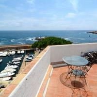 Вилла на первой линии моря/озера в Испании, Каталония, Жирона, 246 кв.м.